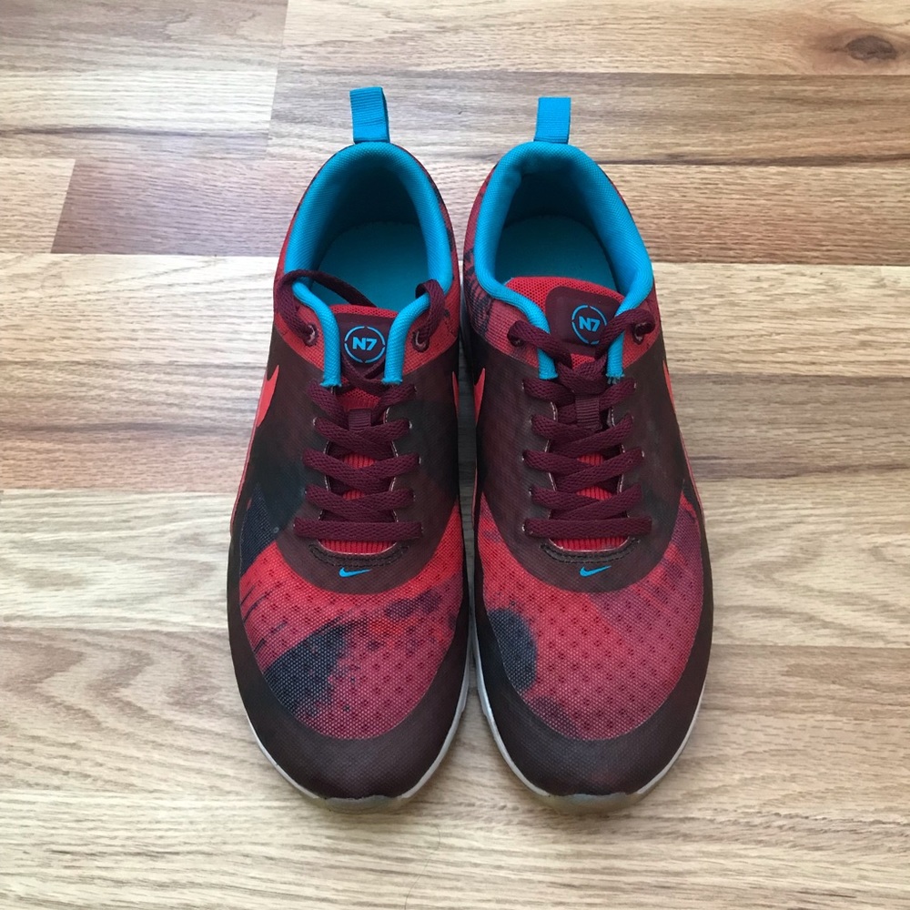 [NWOT] Nike N7 Sneakers